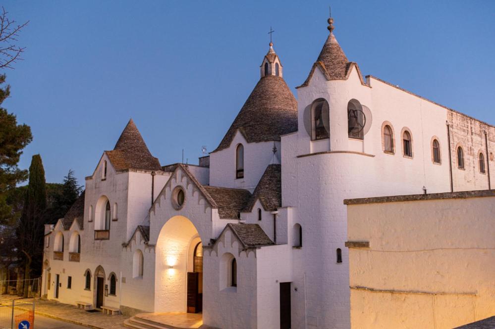 Dea Luxury Casa Vacanze- Zona Chiesa A Trullo - Αλμπερομπέλο Εξωτερικό φωτογραφία