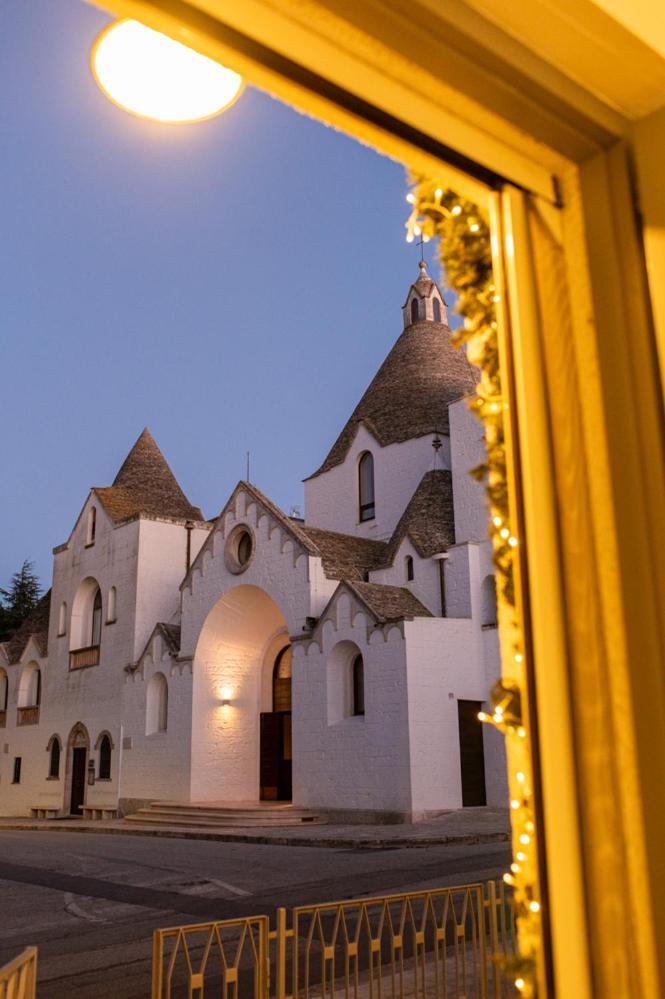 Dea Luxury Casa Vacanze- Zona Chiesa A Trullo - Αλμπερομπέλο Εξωτερικό φωτογραφία